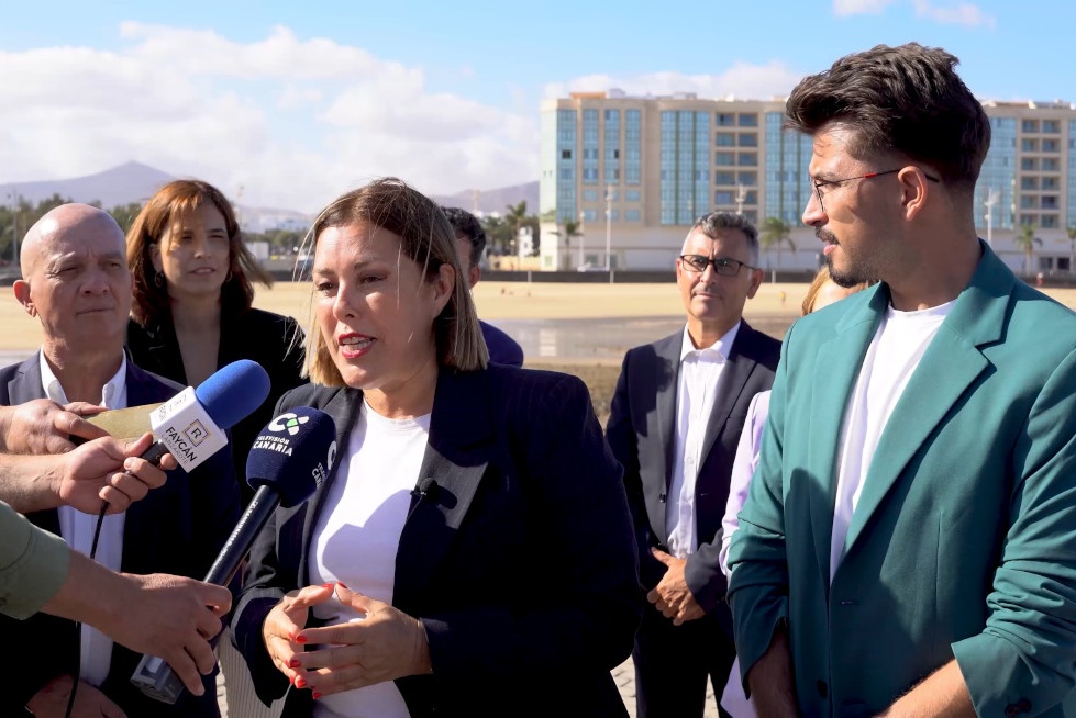 Astrid Pérez propone la creación de becas para lanzaroteños que